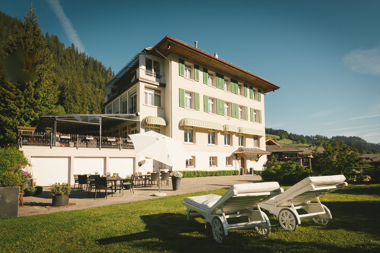 Sonnegg Hotel Zweisimmen Extérieur photo